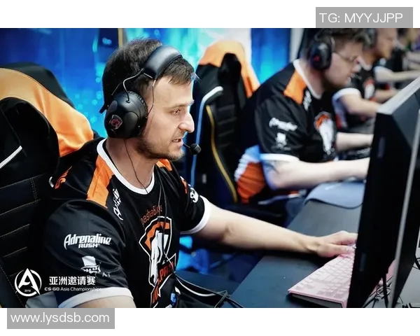 赵芳专访：从新手到冠军的CSGO奋斗历程与心路历程分享