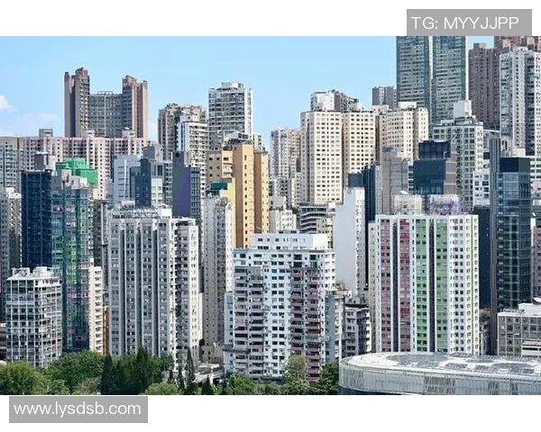 香港01报道：香港楼市面临新挑战 房价波动加剧 购房者信心下降